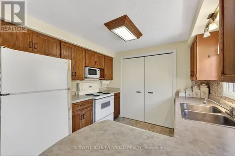 4 Tecumseth Pines Drive New Tecumseth ON L0G 1W0