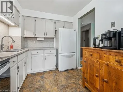 51 Paulander Drive Kitchener ON N2M 5E5