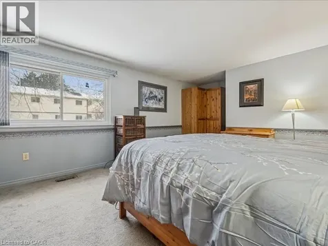 51 Paulander Drive Kitchener ON N2M 5E5