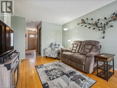 51 Paulander Drive Kitchener ON N2M 5E5