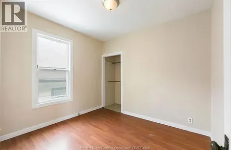 581-583 Crawford Avenue Windsor ON N9A 5C5