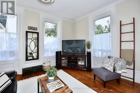 55 Brock Street East Uxbridge ON L9P 1M4