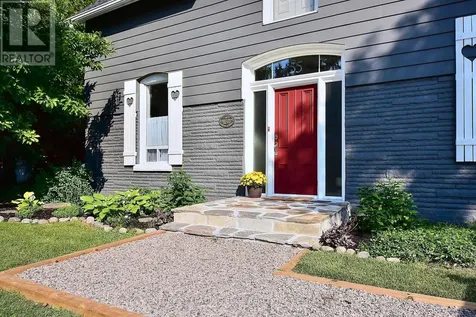 55 Brock Street East Uxbridge ON L9P 1M4