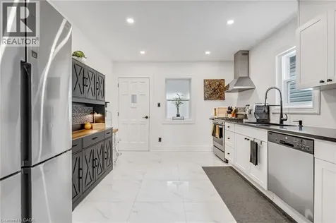 188 Bay Street North Hamilton ON L8R 2P7