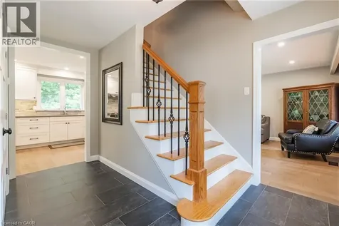 3 Maple Drive Stoney Creek ON L8G 3C1