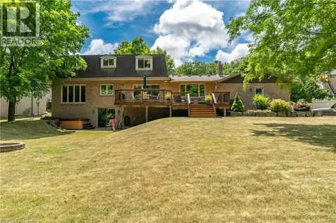 3 Maple Drive Stoney Creek ON L8G 3C1