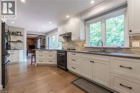 3 Maple Drive Stoney Creek ON L8G 3C1
