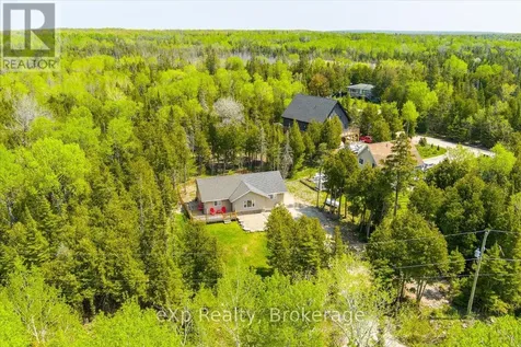 19 Murray Avenue Northern Bruce Peninsula ON N0H 1W0