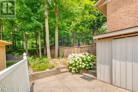 187 Winston Boulevard Cambridge ON N3C 1M1