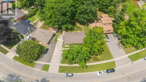 187 Winston Boulevard Cambridge ON N3C 1M1