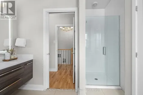433 Dawson Avenue Ottawa ON K1Z 5V5