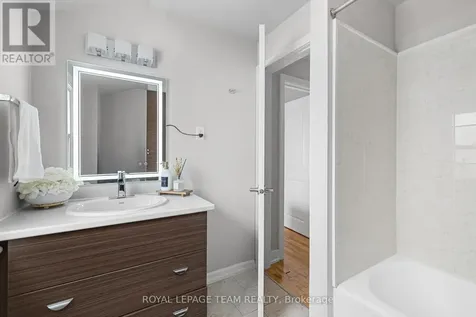 433 Dawson Avenue Ottawa ON K1Z 5V5