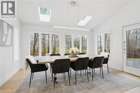 132 Chancery Drive Ancaster ON L9G 4M2