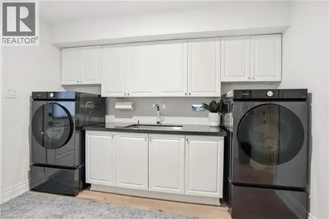 132 Chancery Drive Ancaster ON L9G 4M2