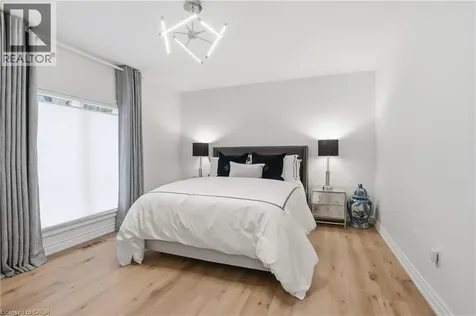 132 Chancery Drive Ancaster ON L9G 4M2