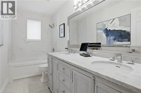 132 Chancery Drive Ancaster ON L9G 4M2