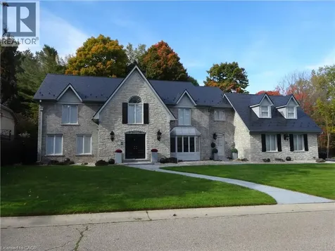 132 Chancery Drive Ancaster ON L9G 4M2