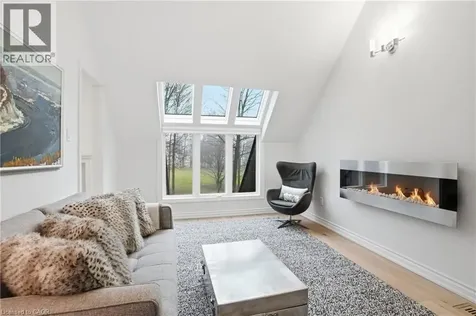 132 Chancery Drive Ancaster ON L9G 4M2