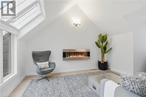 132 Chancery Drive Ancaster ON L9G 4M2