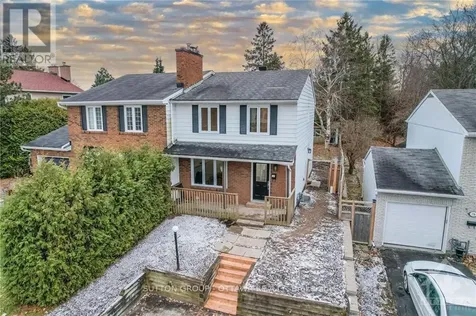 178 Mcclellan Road Ottawa ON K2H 5W1
