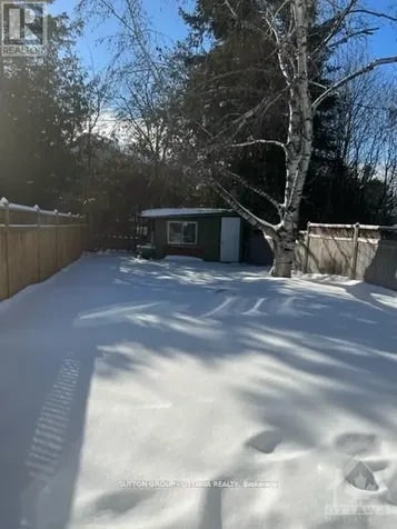 178 Mcclellan Road Ottawa ON K2H 5W1