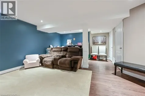 35 Willowbanks Terrace Hamilton ON L8E 0C3