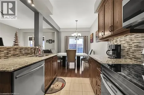 35 Willowbanks Terrace Hamilton ON L8E 0C3