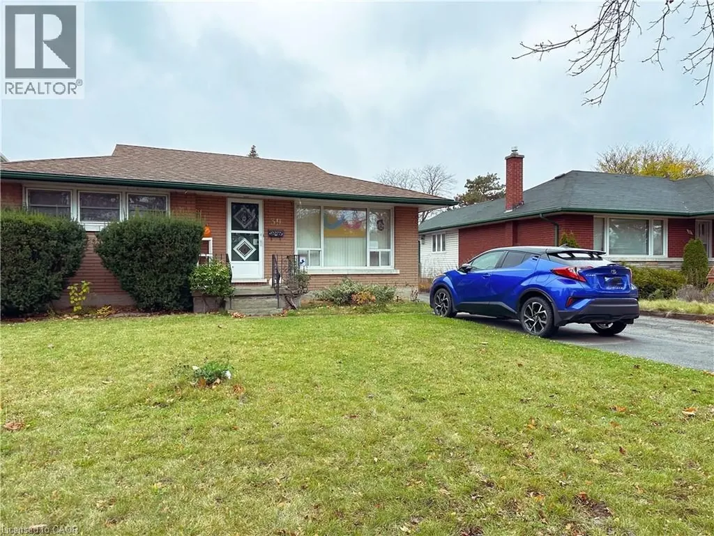 39 Maywood Road Kitchener ON N2C 2A2