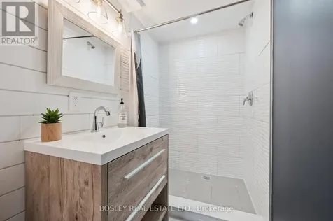 601 Sandringham Drive Waterloo ON N2K 3L5