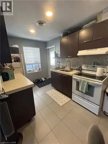 8 St. Matthews Avenue Hamilton ON L8L 5P3