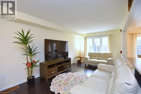 9 Lynch Crescent Binbrook ON L0R 1C0