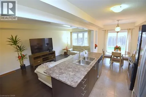 9 Lynch Crescent Binbrook ON L0R 1C0