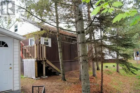 1594 Lakeshore Drive North Shuniah ON P7A 0S9