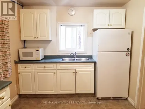 1594 Lakeshore Drive North Shuniah ON P7A 0S9