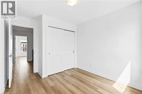 55 Great Falls Boulevard Waterdown ON L8B 2A9