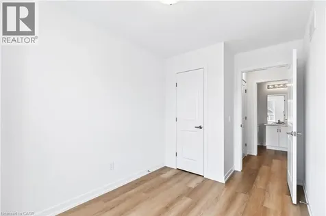 55 Great Falls Boulevard Waterdown ON L8B 2A9