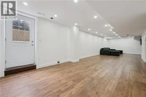 601 Sandringham Drive Waterloo ON N2K 3L5