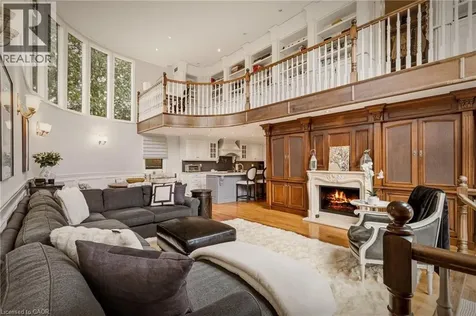 74 Oak Knoll Drive Hamilton ON L8S 4C4
