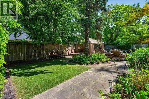 74 Oak Knoll Drive Hamilton ON L8S 4C4