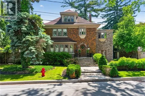 74 Oak Knoll Drive Hamilton ON L8S 4C4