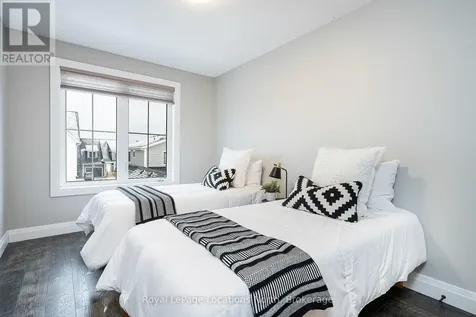 195 Courtland Street West Blue Mountains ON L9Y 4E4