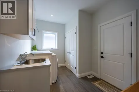 120 Newport Lane Port Dover ON N0A 1N7