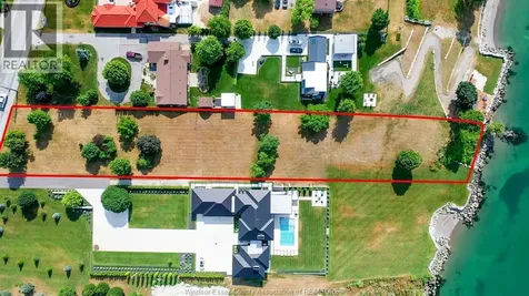 366 Seacliff Drive West Leamington ON N8H 4E1