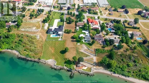 366 Seacliff Drive West Leamington ON N8H 4E1