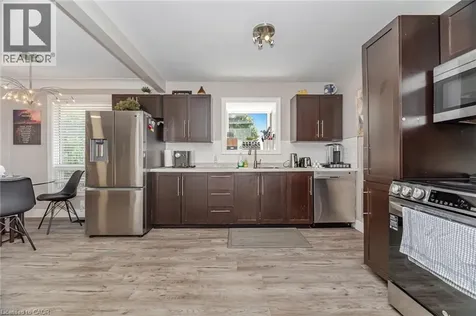 77 Fairview Road Grimsby ON L3M 3L6