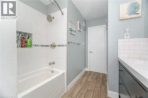 77 Fairview Road Grimsby ON L3M 3L6