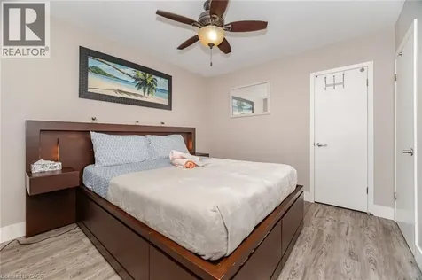 77 Fairview Road Grimsby ON L3M 3L6
