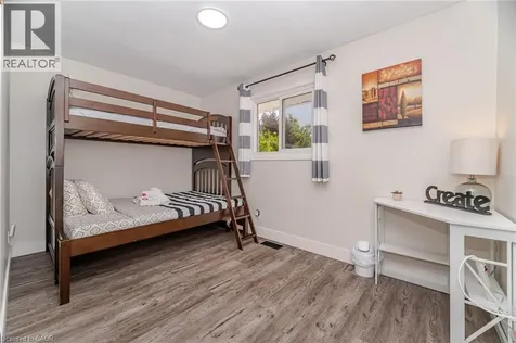 77 Fairview Road Grimsby ON L3M 3L6