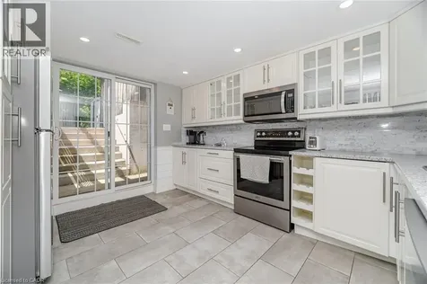 77 Fairview Road Grimsby ON L3M 3L6
