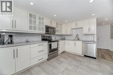 77 Fairview Road Grimsby ON L3M 3L6